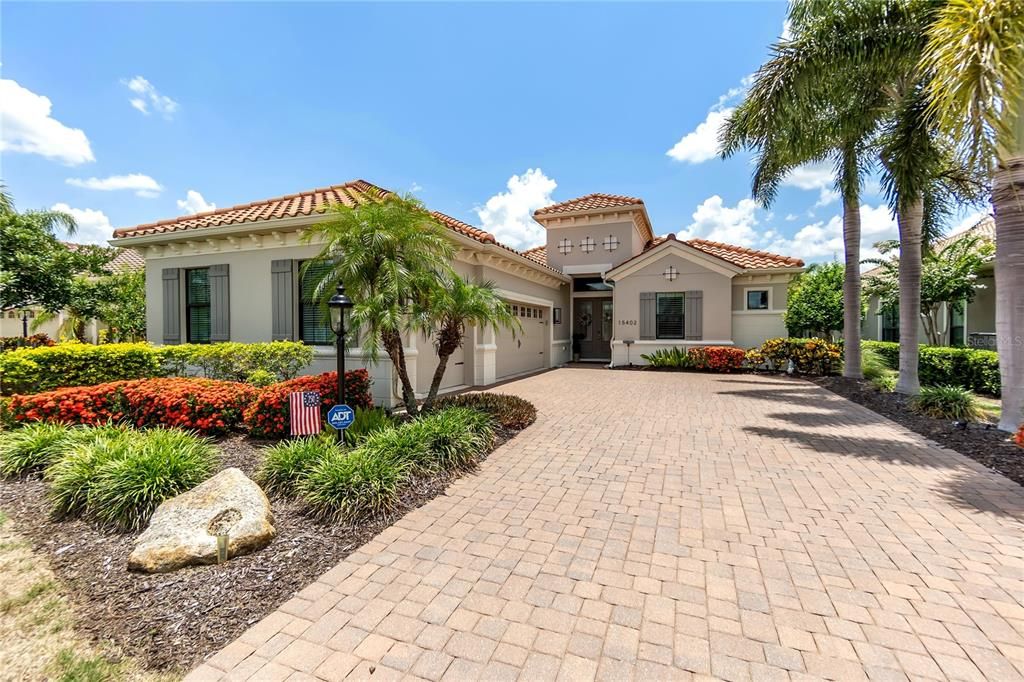 For Sale: $1,350,000 (3 beds, 3 baths, 2686 Square Feet)