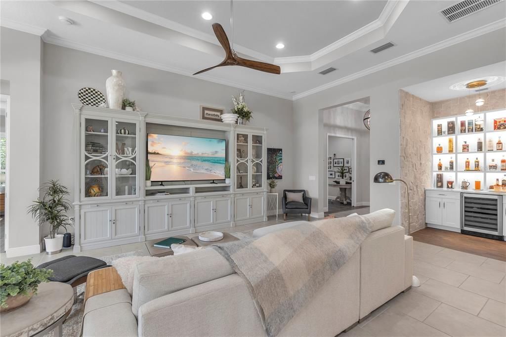 For Sale: $1,350,000 (3 beds, 3 baths, 2686 Square Feet)