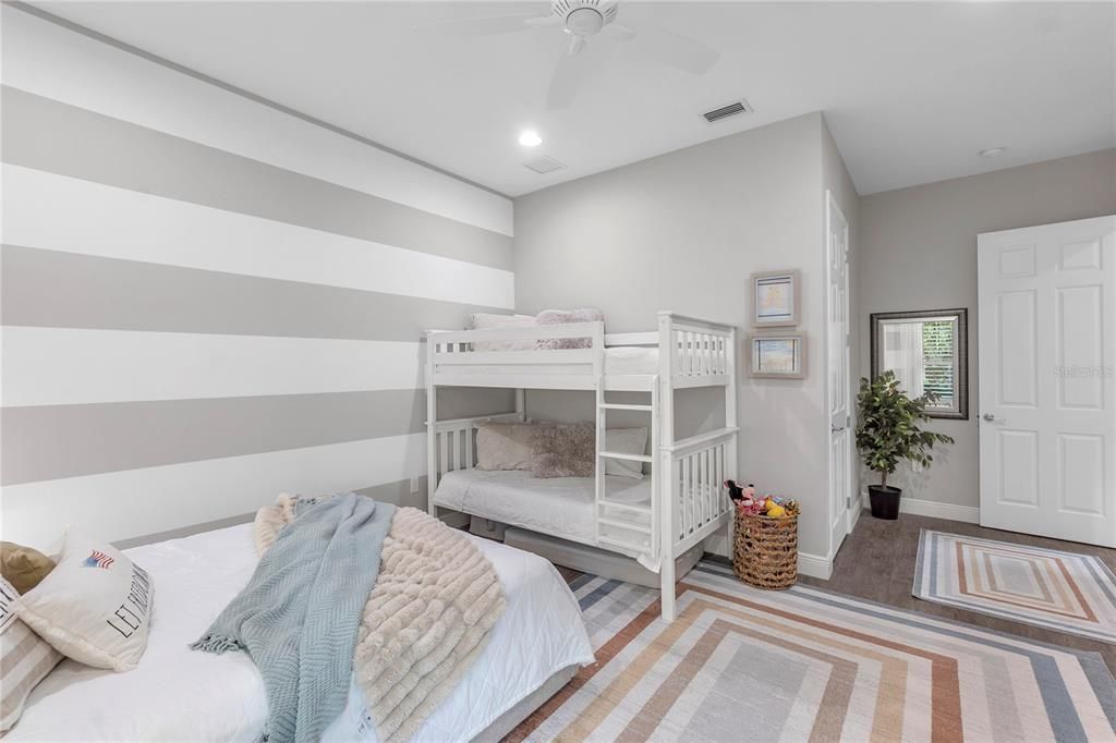For Sale: $1,350,000 (3 beds, 3 baths, 2686 Square Feet)