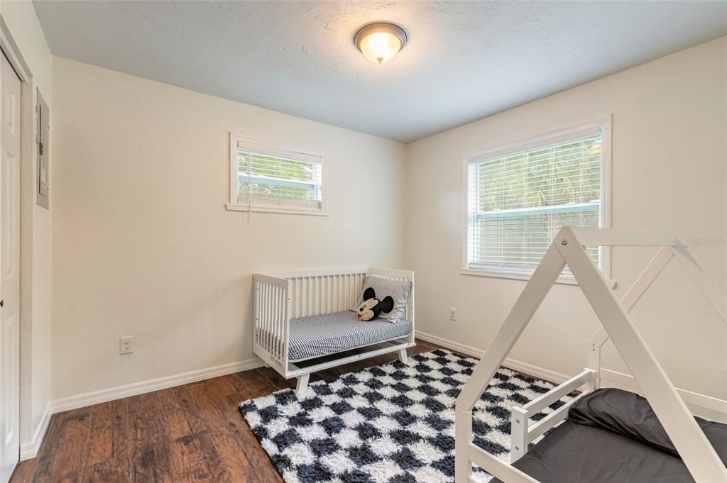 For Sale: $265,000 (3 beds, 1 baths, 1484 Square Feet)