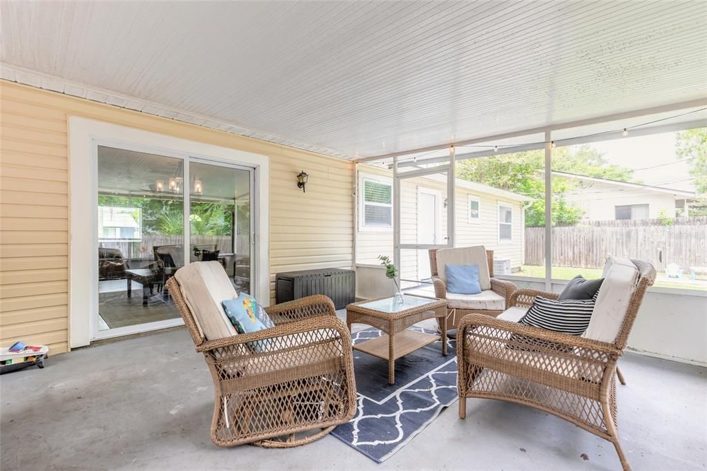 For Sale: $265,000 (3 beds, 1 baths, 1484 Square Feet)