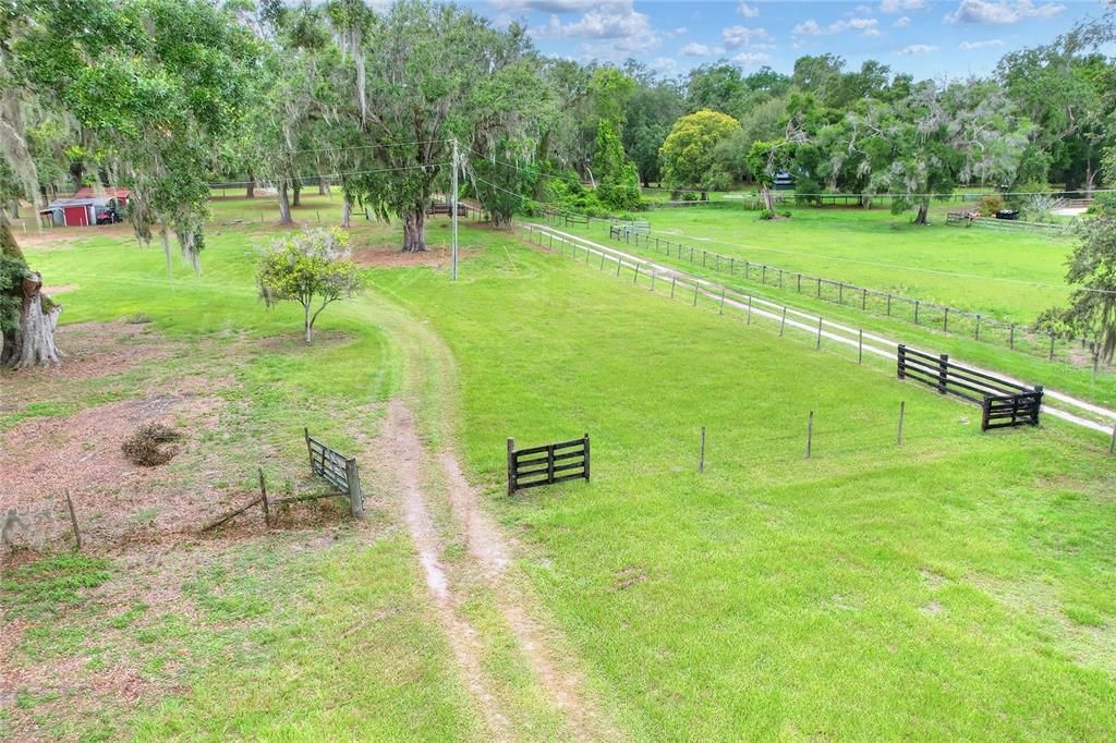 合同活跃: $260,000 (8.59 acres)