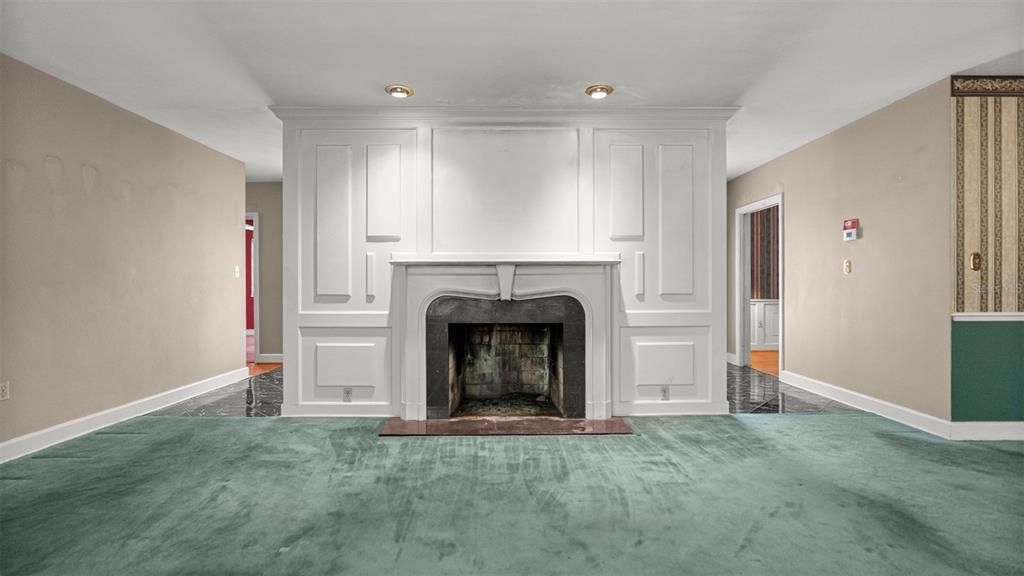 For Sale: $349,999 (3 beds, 2 baths, 2280 Square Feet)