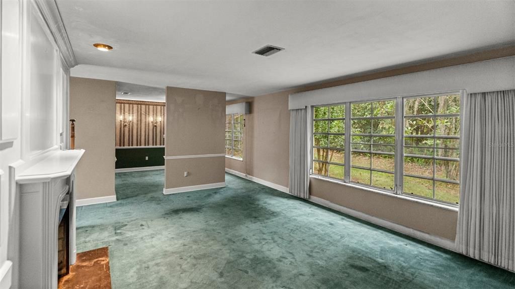 For Sale: $349,999 (3 beds, 2 baths, 2280 Square Feet)