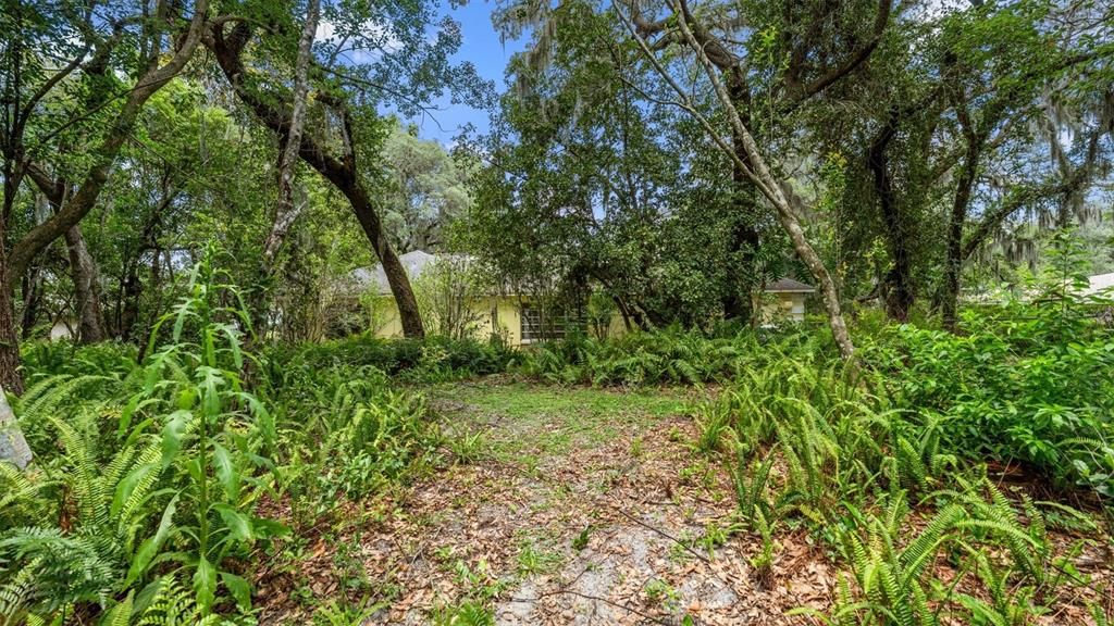 For Sale: $349,999 (3 beds, 2 baths, 2280 Square Feet)
