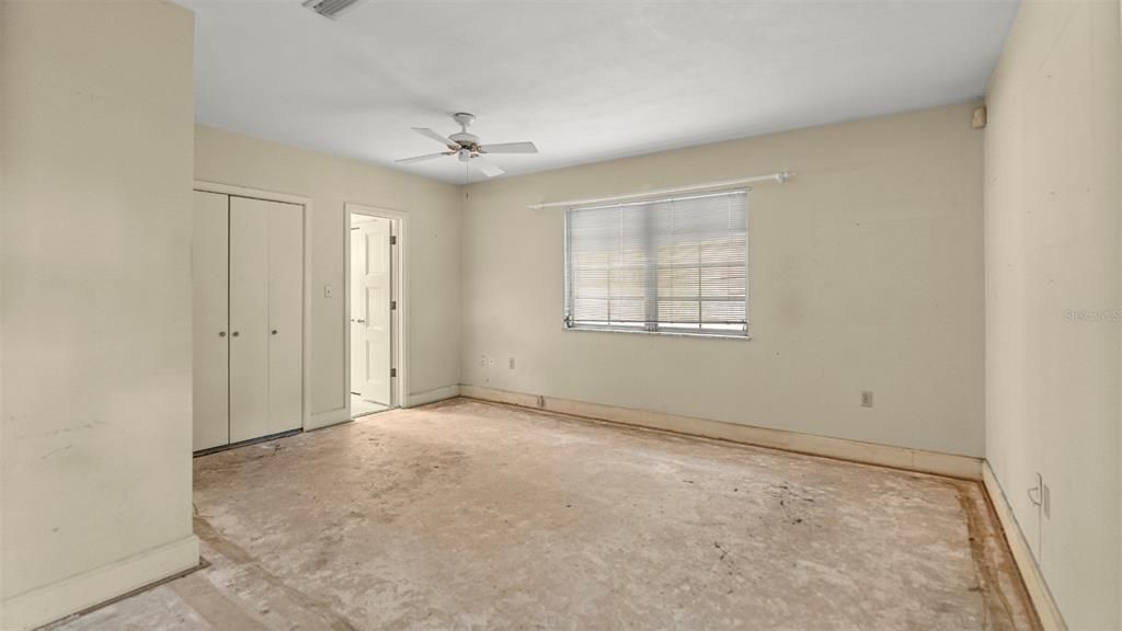 For Sale: $349,999 (3 beds, 2 baths, 2280 Square Feet)