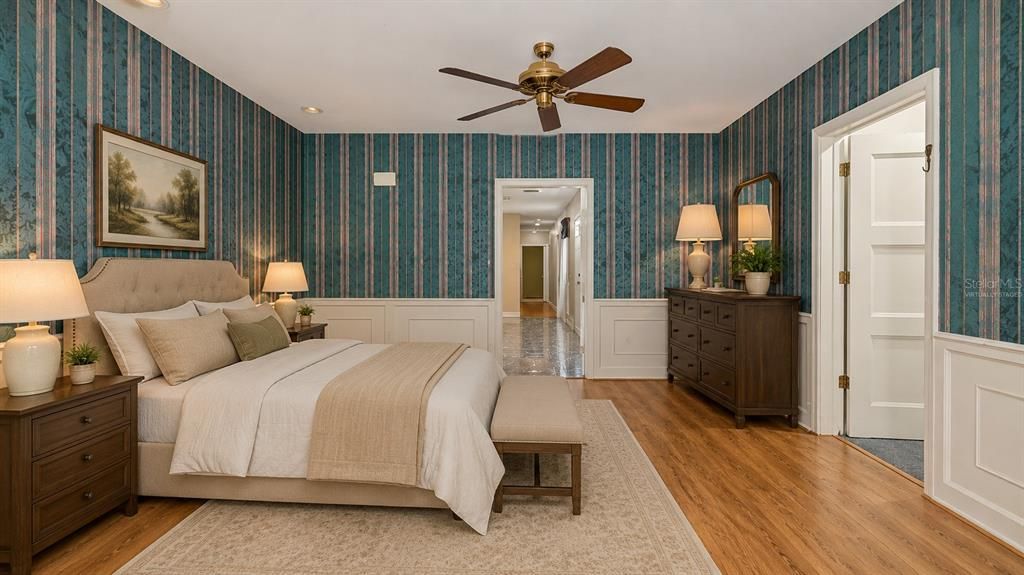 For Sale: $349,999 (3 beds, 2 baths, 2280 Square Feet)