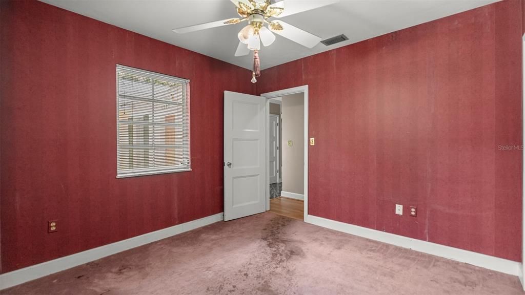 For Sale: $349,999 (3 beds, 2 baths, 2280 Square Feet)