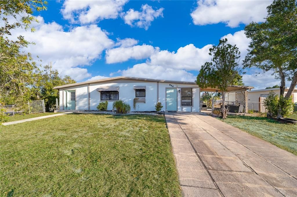 For Rent: $1,950 (4 beds, 2 baths, 1274 Square Feet)