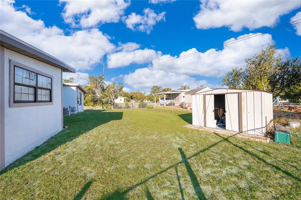 For Rent: $1,950 (4 beds, 2 baths, 1274 Square Feet)