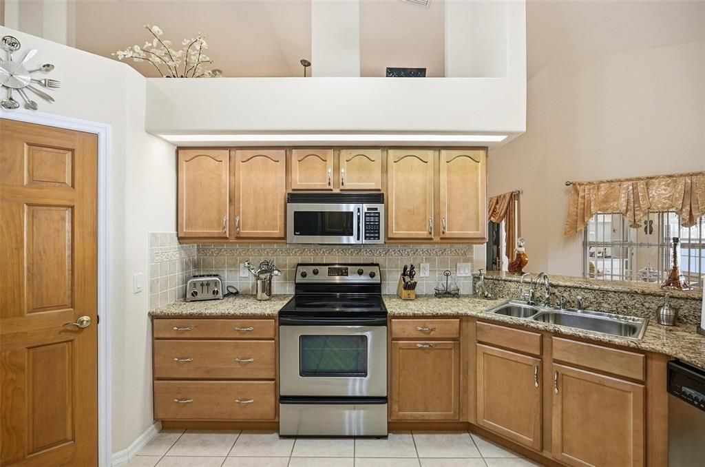 For Sale: $445,000 (3 beds, 3 baths, 2849 Square Feet)