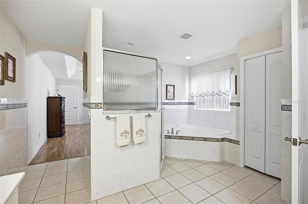 For Sale: $445,000 (3 beds, 3 baths, 2849 Square Feet)