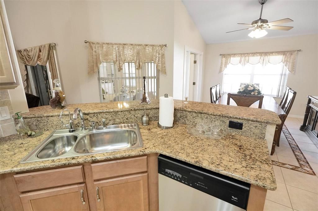 For Sale: $445,000 (3 beds, 3 baths, 2849 Square Feet)