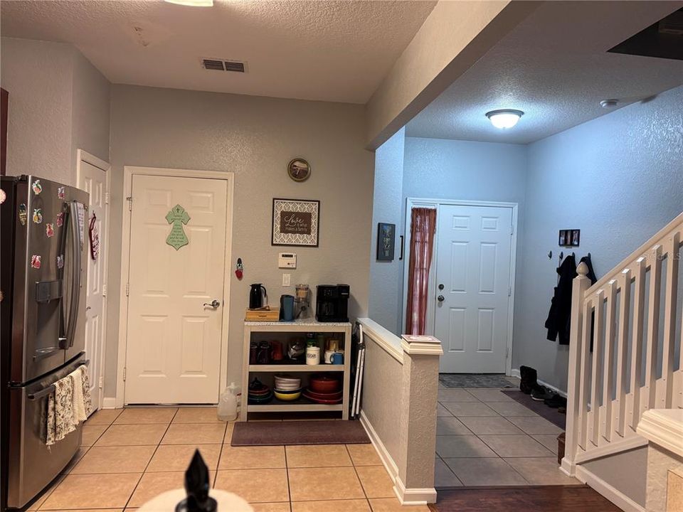 En Venta: $320,000 (3 camas, 2 baños, 1687 Pies cuadrados)