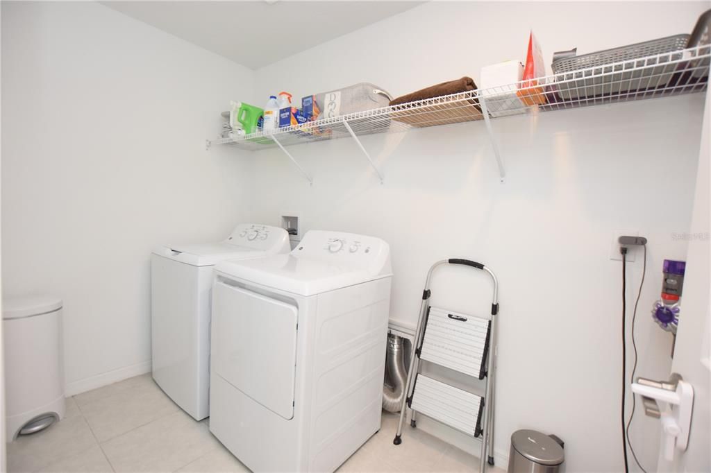 В аренду: $2,650 (5 спален, 2 ванн, 2896 Квадратных фут)