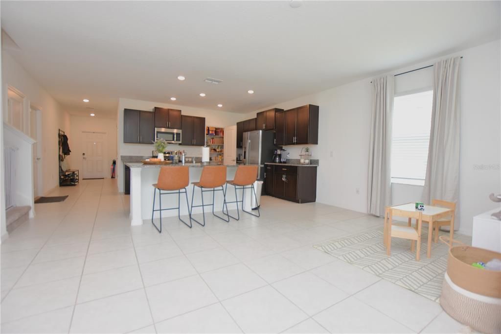 В аренду: $2,650 (5 спален, 2 ванн, 2896 Квадратных фут)