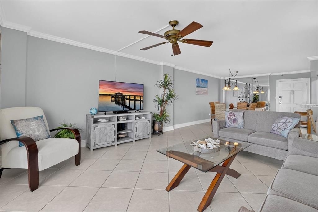 For Sale: $479,999 (2 beds, 2 baths, 1227 Square Feet)