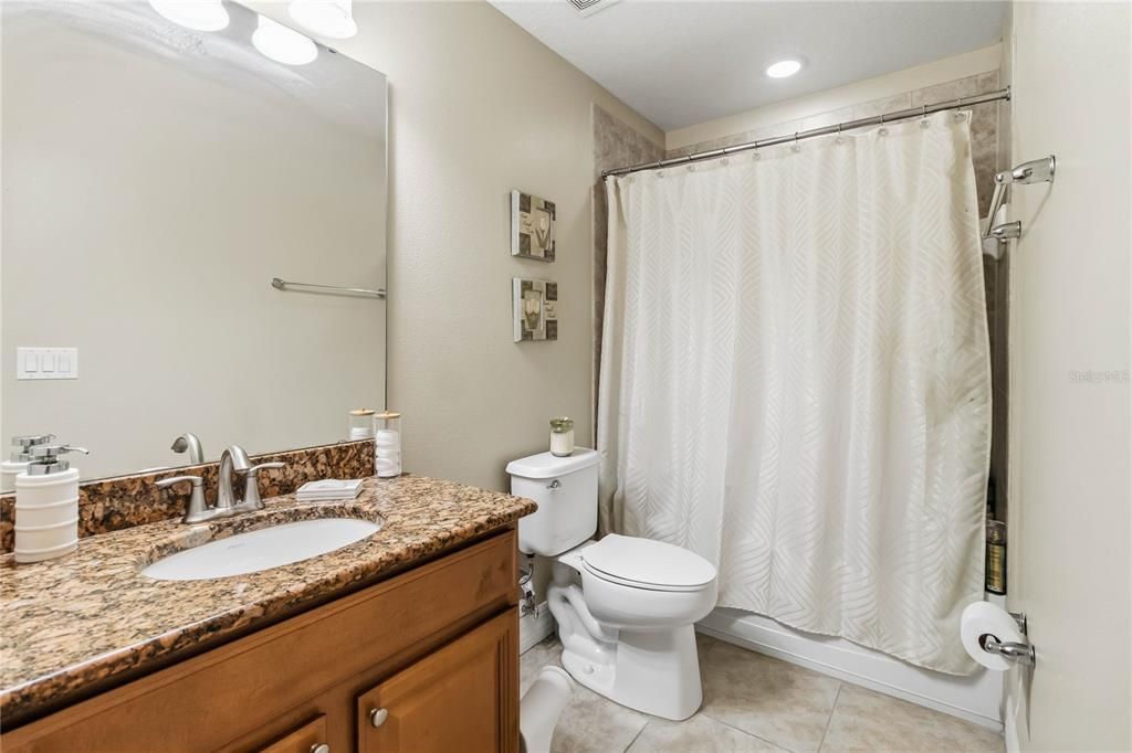 En Venta: $533,000 (4 camas, 4 baños, 2754 Pies cuadrados)
