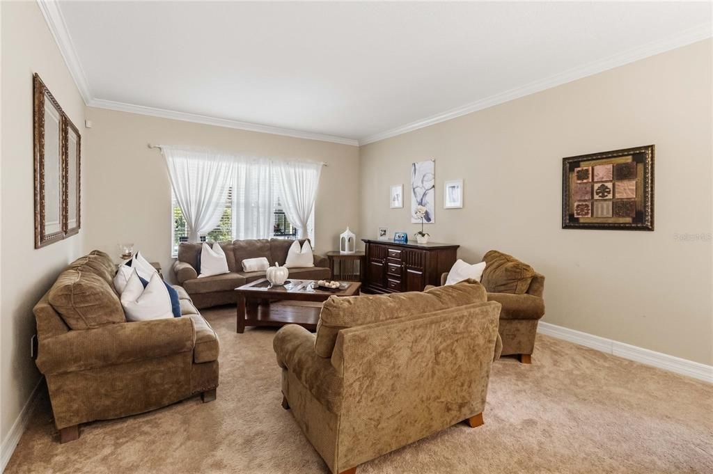 En Venta: $533,000 (4 camas, 4 baños, 2754 Pies cuadrados)