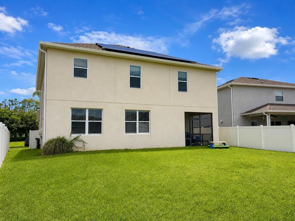 For Sale: $589,000 (6 beds, 3 baths, 3056 Square Feet)