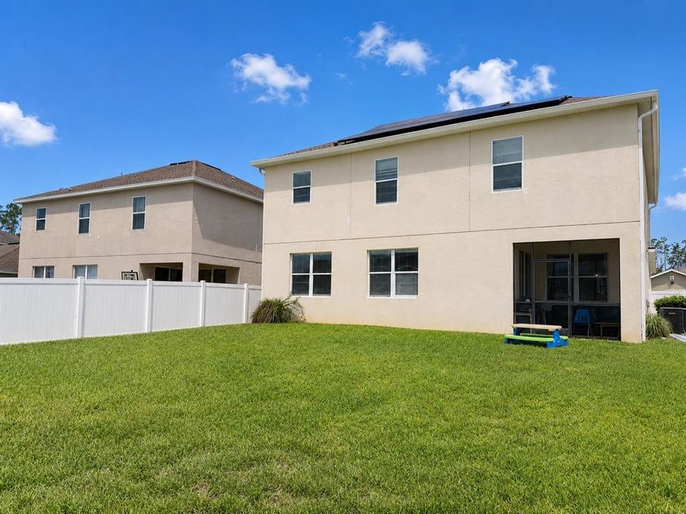For Sale: $589,000 (6 beds, 3 baths, 3056 Square Feet)