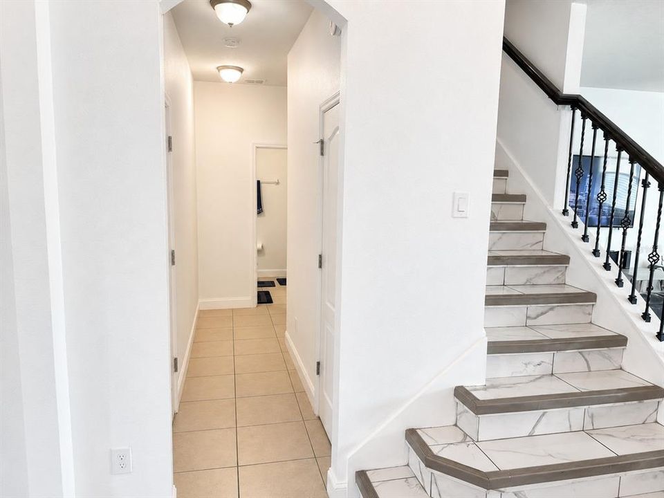 For Sale: $589,000 (6 beds, 3 baths, 3056 Square Feet)