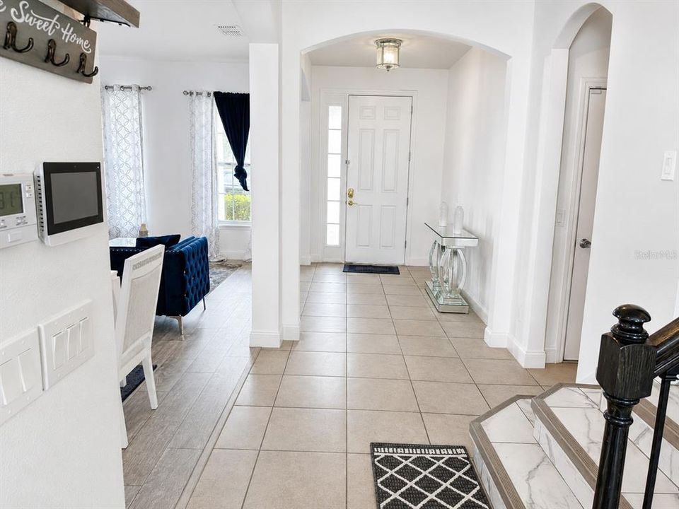 For Sale: $589,000 (6 beds, 3 baths, 3056 Square Feet)