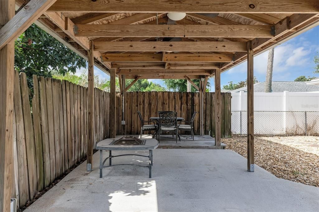 For Sale: $579,900 (4 beds, 2 baths, 2152 Square Feet)