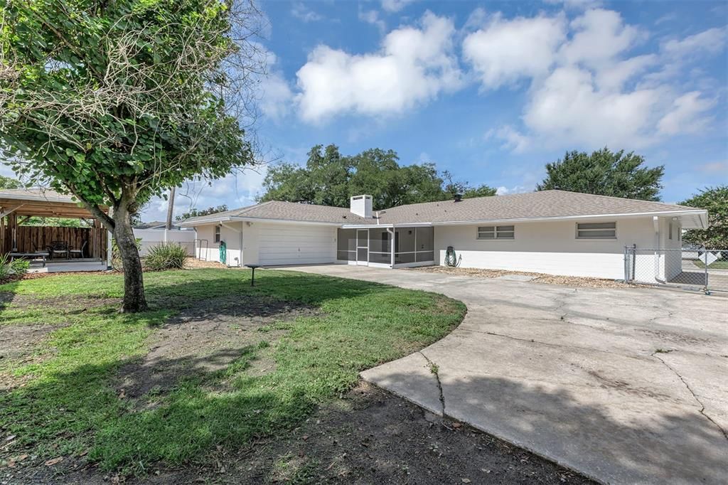 For Sale: $579,900 (4 beds, 2 baths, 2152 Square Feet)