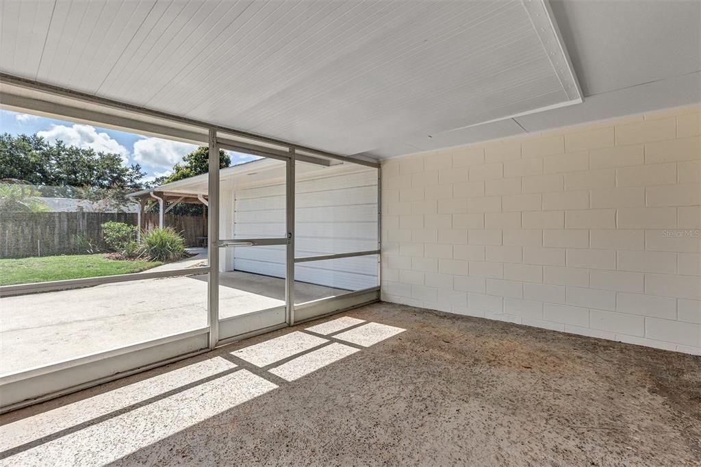 For Sale: $579,900 (4 beds, 2 baths, 2152 Square Feet)