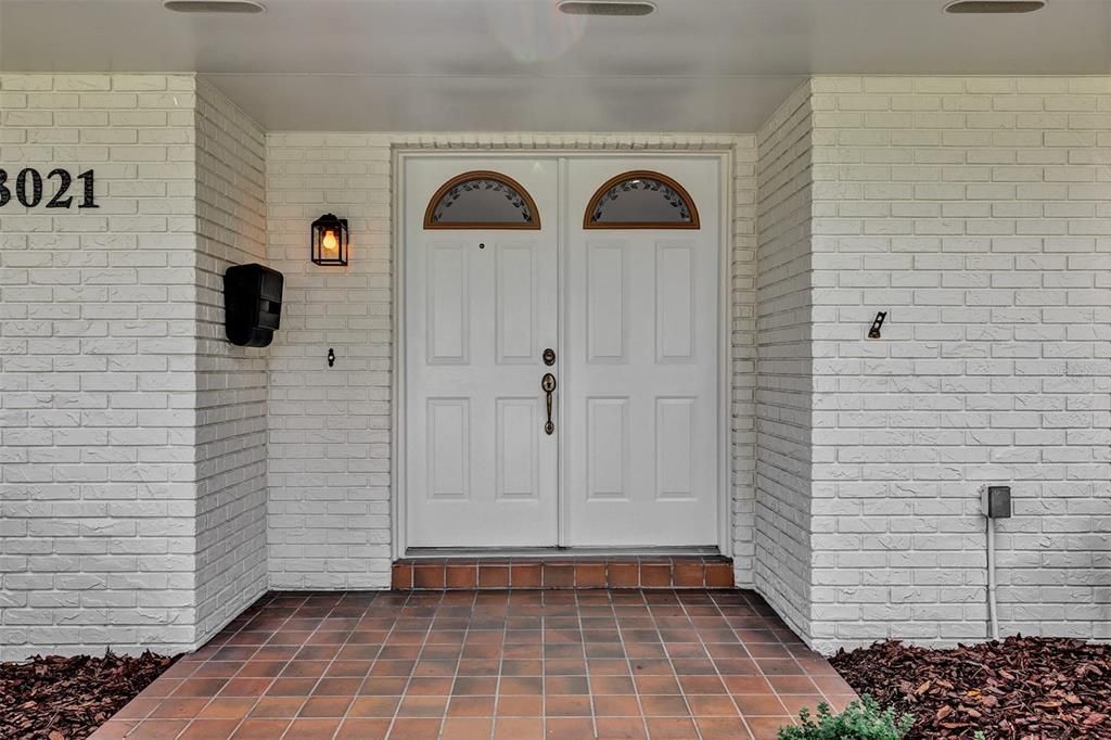 For Sale: $579,900 (4 beds, 2 baths, 2152 Square Feet)
