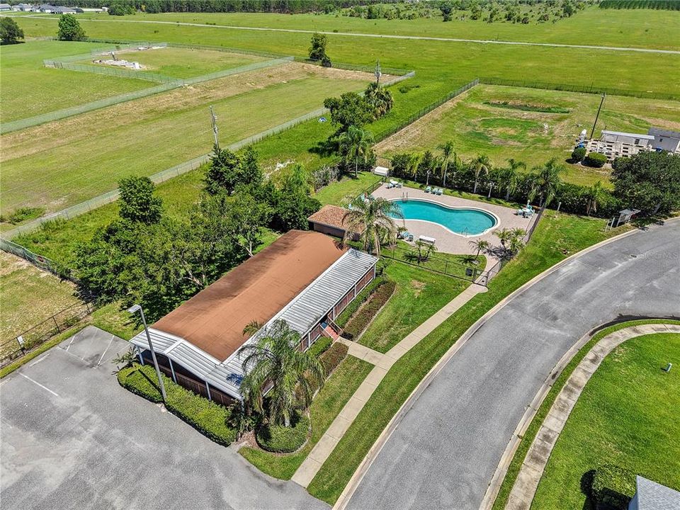 На продажу: $299,000 (4 спален, 2 ванн, 1580 Квадратных фут)