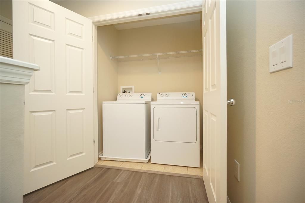 For Rent: $2,100 (3 beds, 2 baths, 1400 Square Feet)