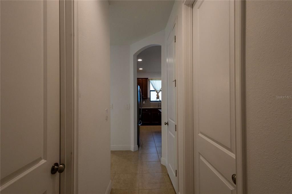 En Venta: $399,999 (3 camas, 2 baños, 2080 Pies cuadrados)