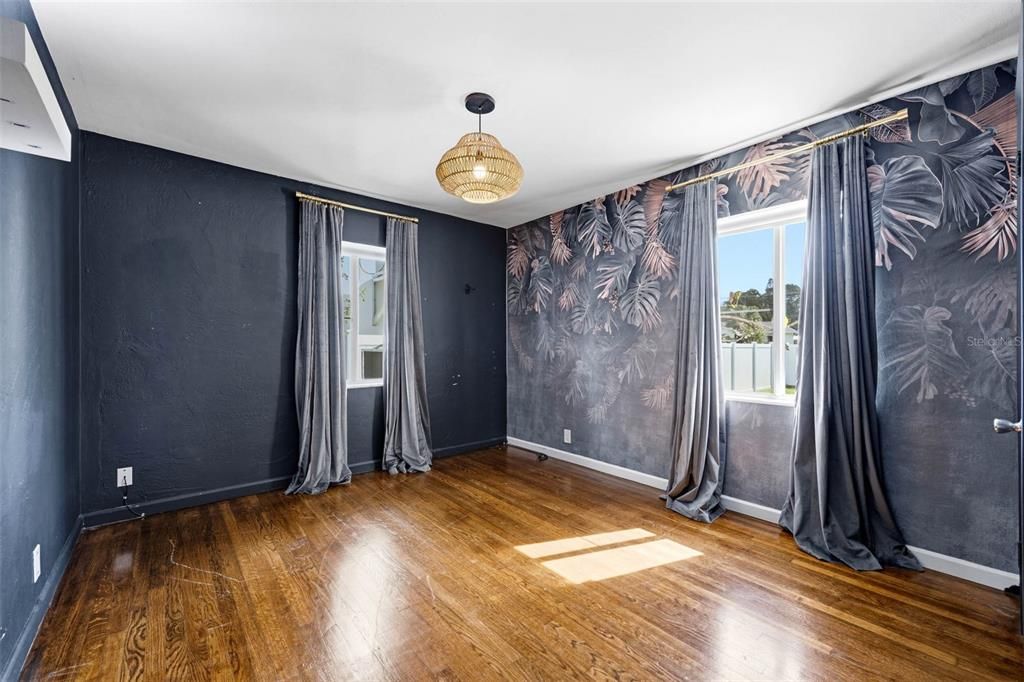 На продажу: $425,000 (3 спален, 1 ванн, 1054 Квадратных фут)