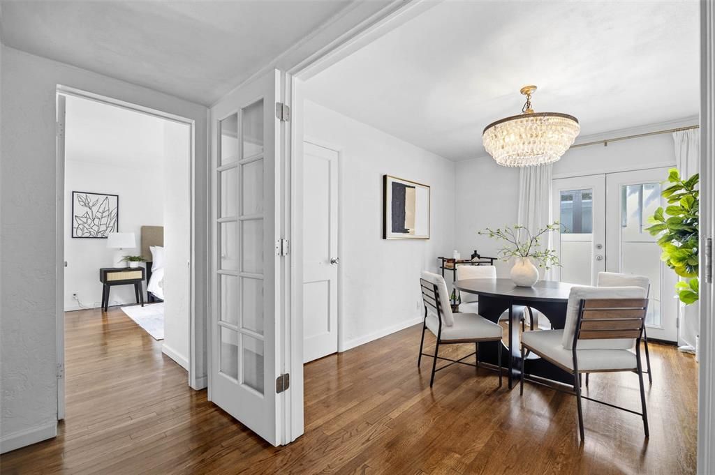 На продажу: $425,000 (3 спален, 1 ванн, 1054 Квадратных фут)