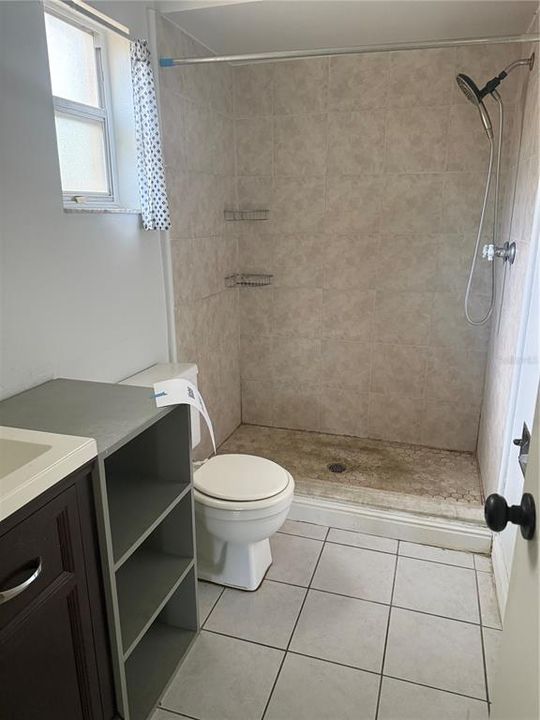 Activo con contrato: $280,000 (2 camas, 2 baños, 1300 Pies cuadrados)