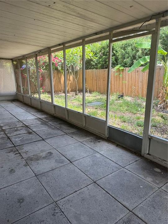 Activo con contrato: $280,000 (2 camas, 2 baños, 1300 Pies cuadrados)