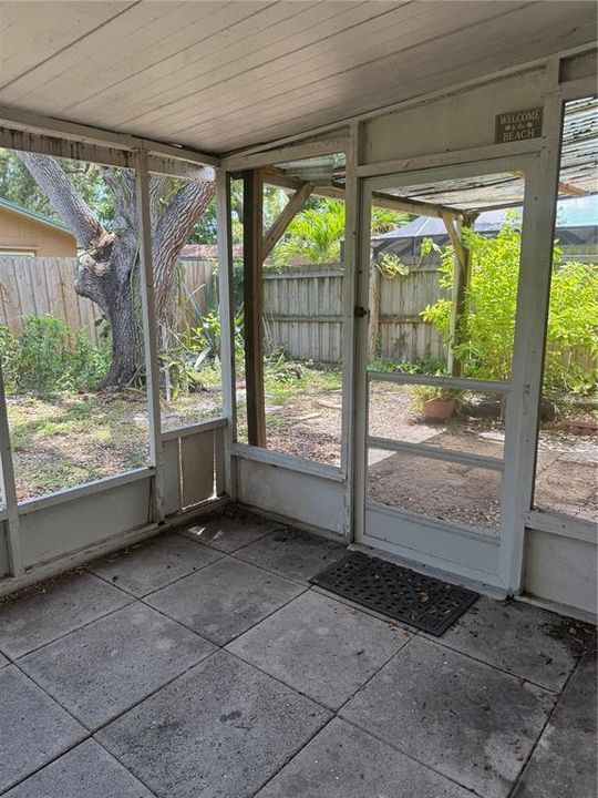 Activo con contrato: $280,000 (2 camas, 2 baños, 1300 Pies cuadrados)