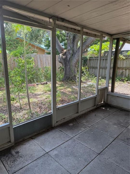 Activo con contrato: $280,000 (2 camas, 2 baños, 1300 Pies cuadrados)