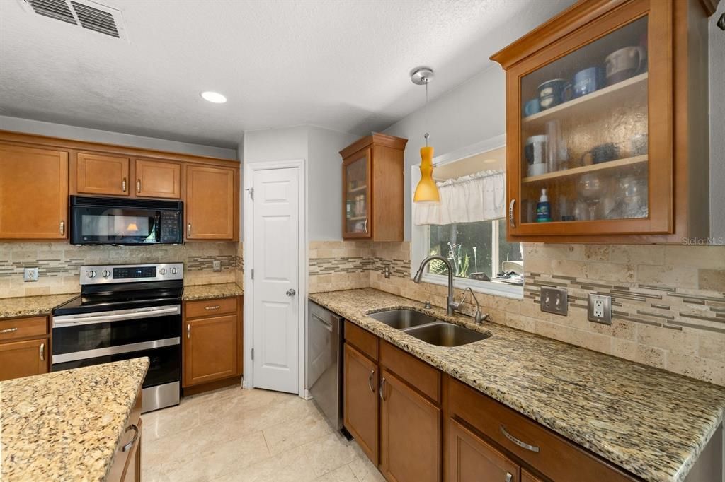 For Sale: $649,000 (4 beds, 2 baths, 2224 Square Feet)
