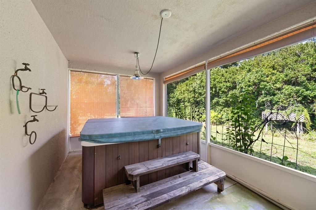 For Sale: $649,000 (4 beds, 2 baths, 2224 Square Feet)
