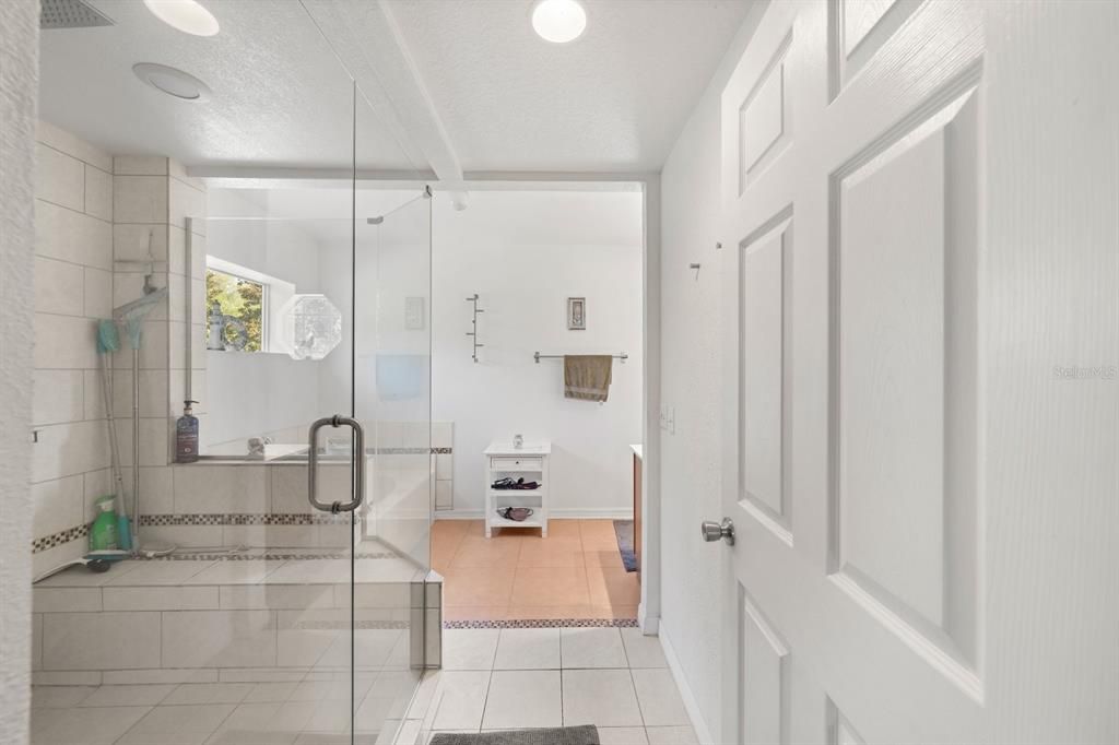For Sale: $649,000 (4 beds, 2 baths, 2224 Square Feet)