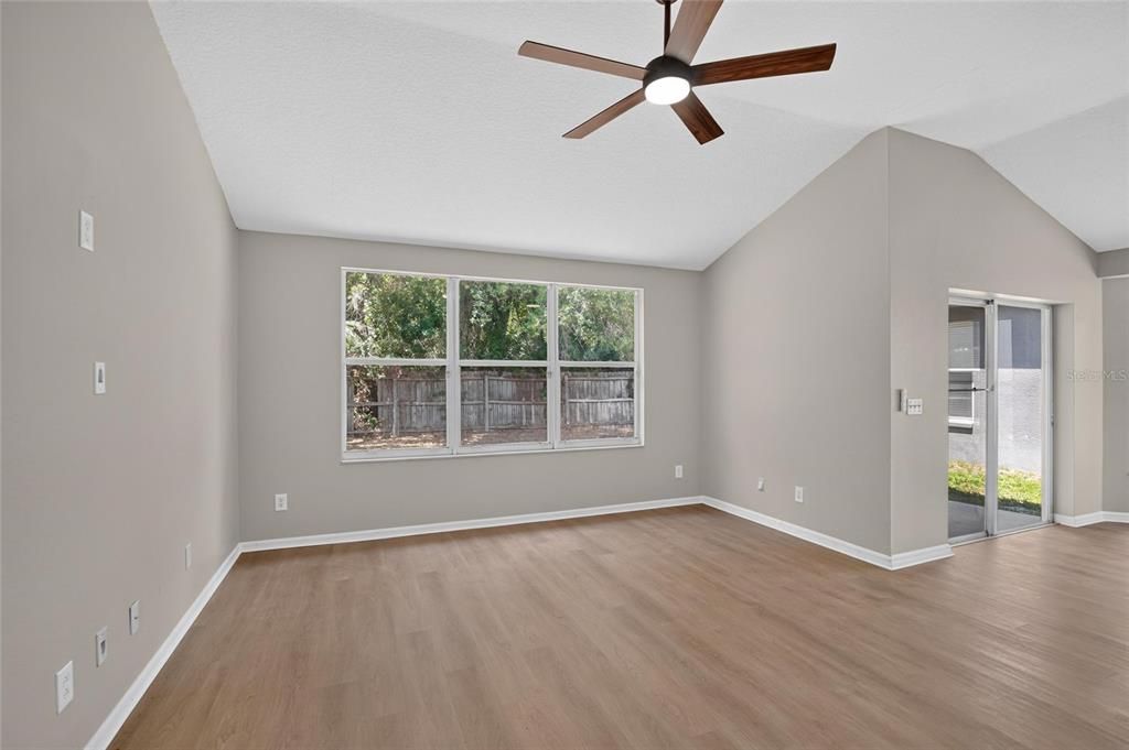 En Venta: $349,000 (3 camas, 2 baños, 1583 Pies cuadrados)