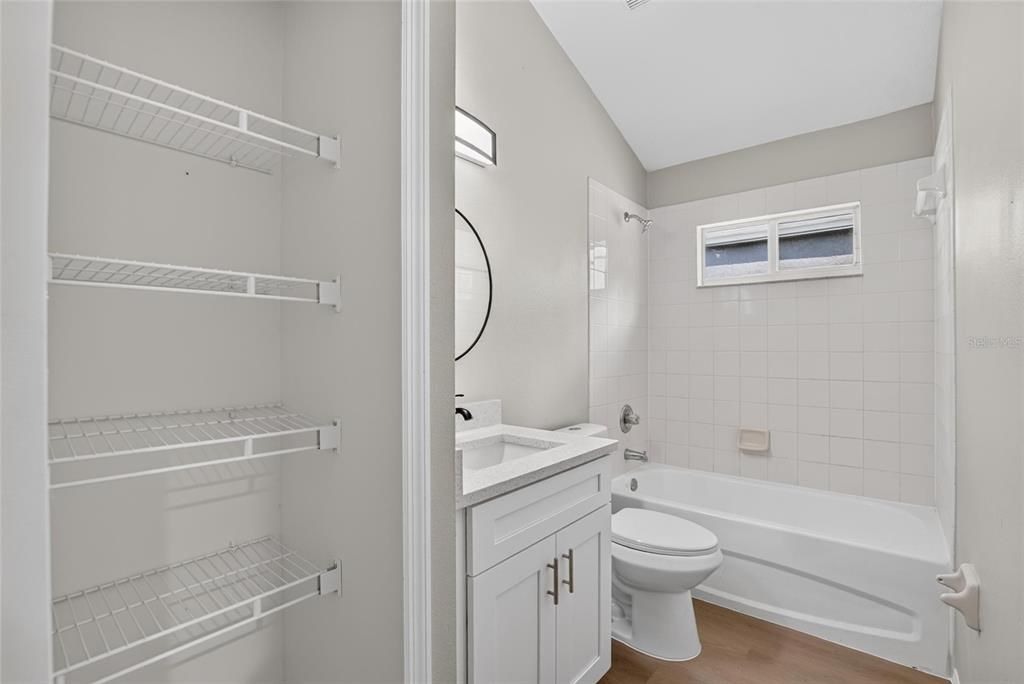En Venta: $349,000 (3 camas, 2 baños, 1583 Pies cuadrados)