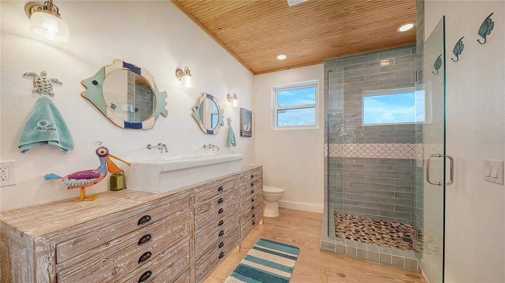 En Venta: $1,849,000 (3 camas, 3 baños, 2962 Pies cuadrados)
