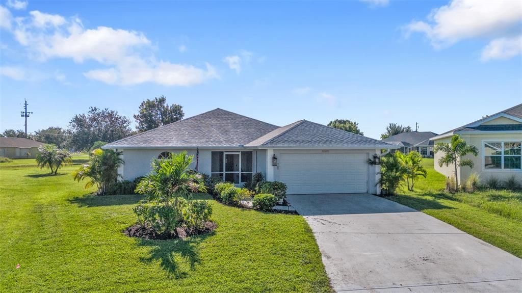 For Sale: $329,000 (3 beds, 2 baths, 1493 Square Feet)