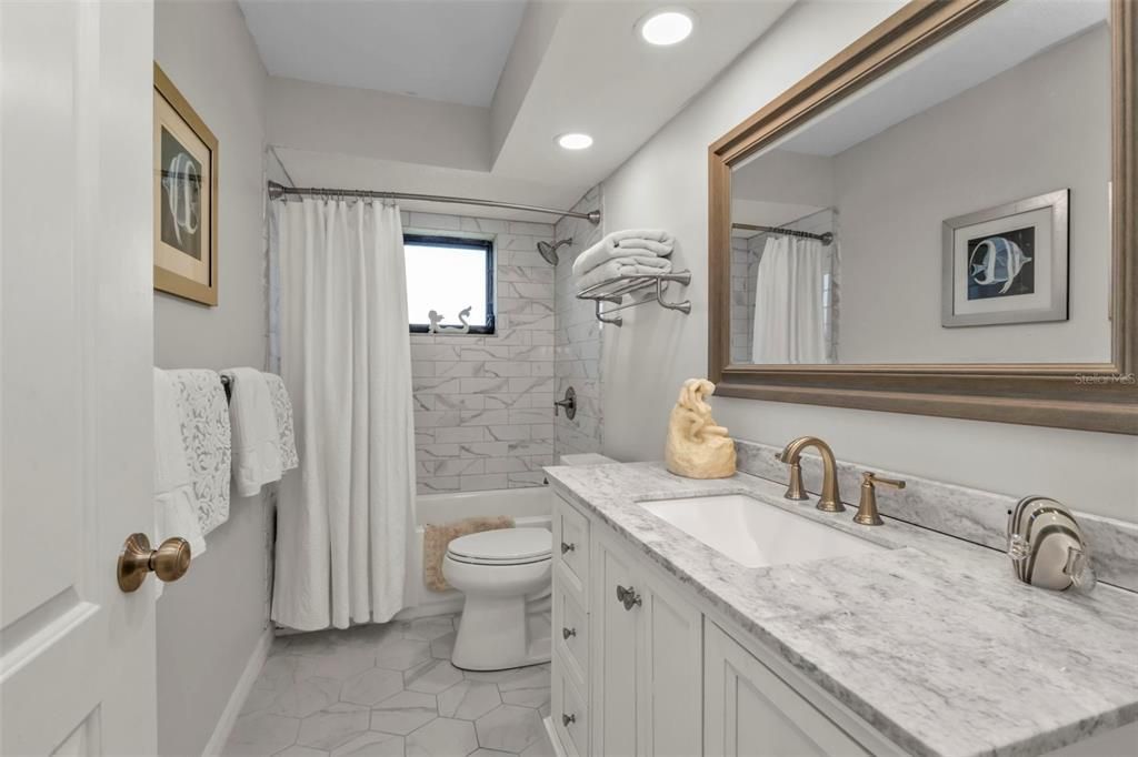 For Sale: $329,000 (3 beds, 2 baths, 1493 Square Feet)