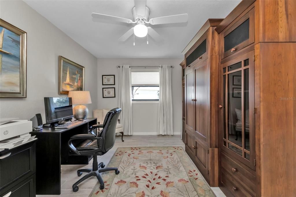 For Sale: $329,000 (3 beds, 2 baths, 1493 Square Feet)