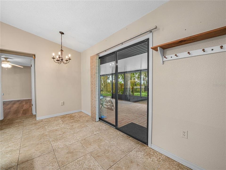 For Sale: $465,000 (3 beds, 2 baths, 1860 Square Feet)